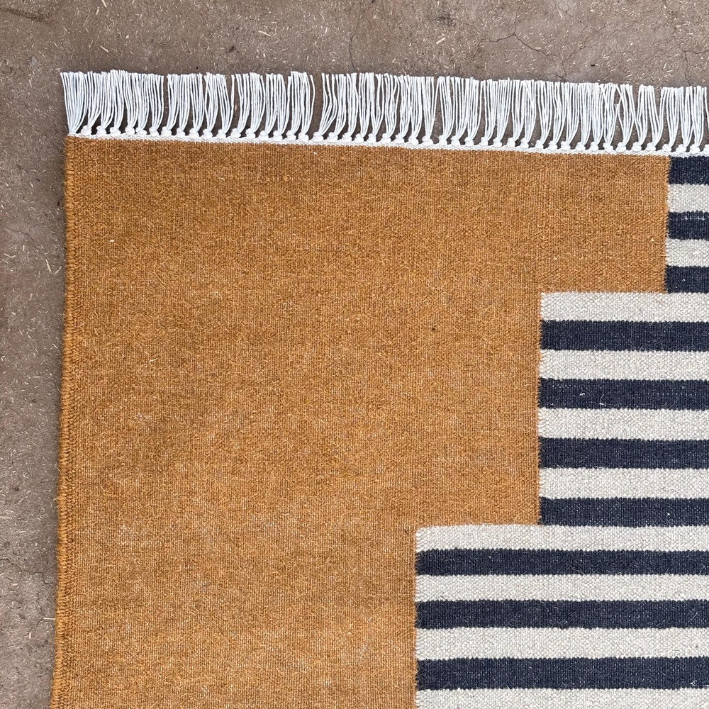 Multicolor Handmade Wool Vintage Dhurrie For Home